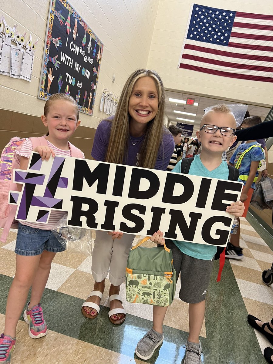 heather_keal's tweet photo. We have been crushing it on our first days at @MayfieldTweets! So many smiles and lots of new-year excitement! #ChasingGreatness #MiddieRising #MayfieldStrong (Thank you @SD4EDU for capturing these moments.😊) https://t.co/Bn70Qs3Tts