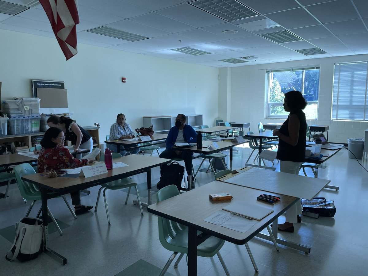 ERowdenAPS's tweet photo. BASE Camp Day 3 was a success!!! New educators were involved in self-paced professional learning, virtual overviews and hands on in person sessions. So much great learning happened today! #APSBASECamp22 @APSlearns https://t.co/NxB65qEuxE