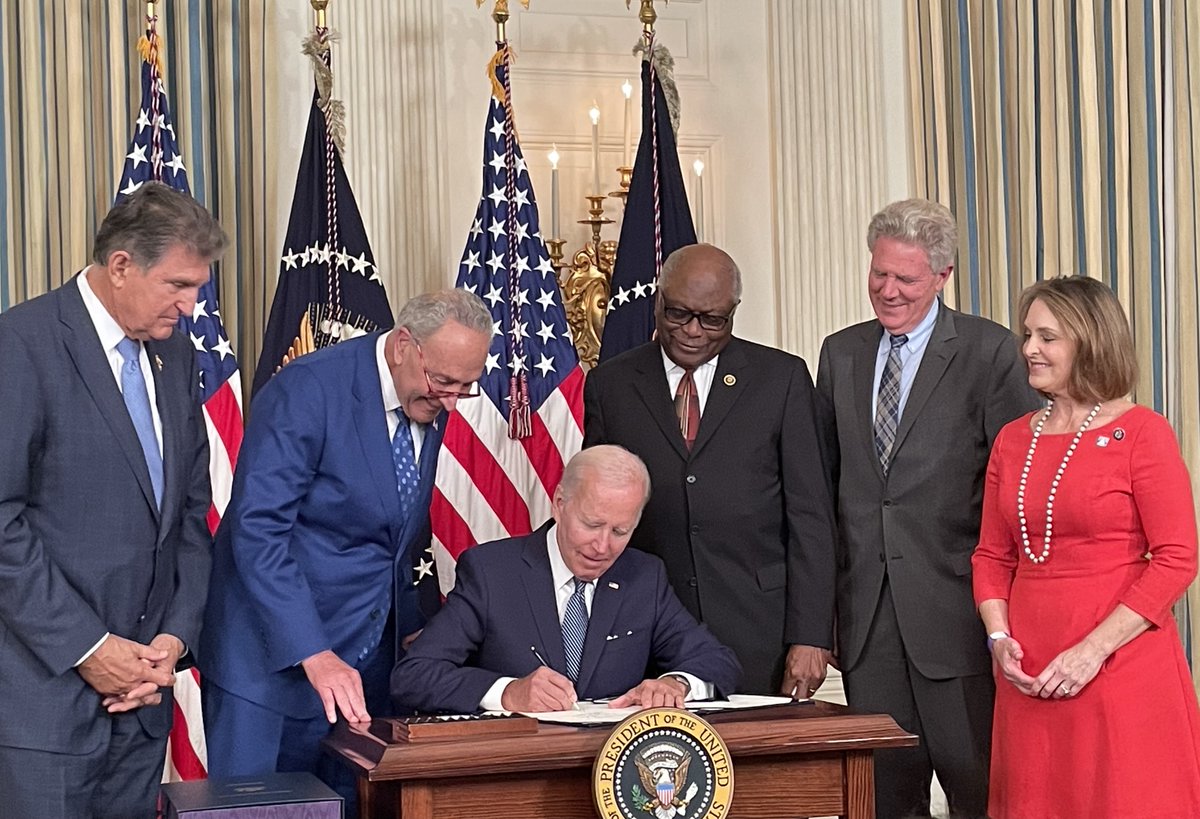 Alondra Nelson (@alondranelson46) on Twitter photo It was an honor to join <a href="/POTUS/">President Donald J. Trump</a> today as he signed the historic Inflation Reduction Act into law, making the US a global leader on the climate crisis, creating good-paying jobs, lowering prescription costs, and putting money back into the pockets of hard-working Americans. It was an honor to join <a href="/POTUS/">President Donald J. Trump</a> today as he signed the historic Inflation Reduction Act into law, making the US a global leader on the climate crisis, creating good-paying jobs, lowering prescription costs, and putting money back into the pockets of hard-working Americans.