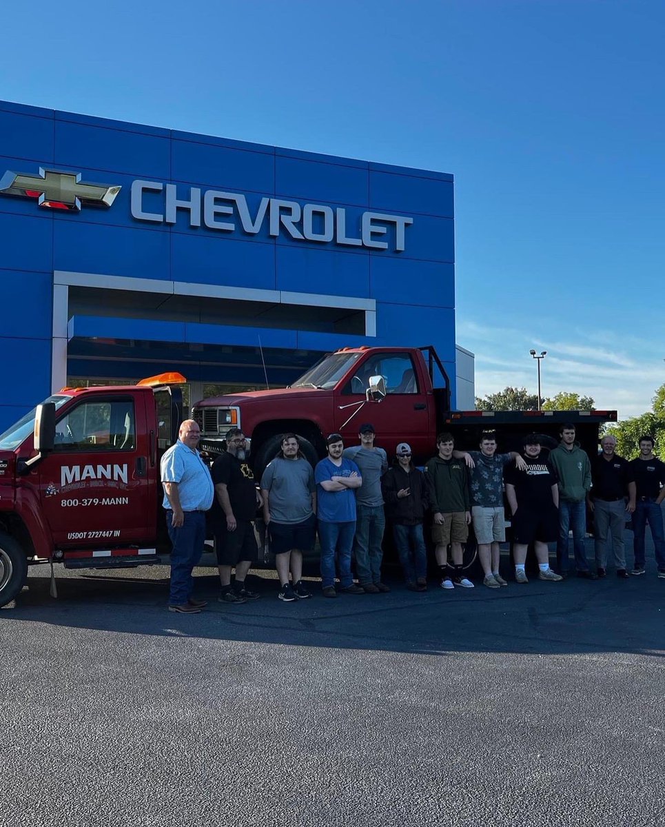 We ❤️ the communities our schools are a part of! A wonderful donation to a brand new Diesel Technology program @ DCHS! 

From Delphi Community School Corporation: Thank you, Mann Chevrolet, for your donation of a truck to our new Diesel Mechanics class!  We greatly appreciate it!