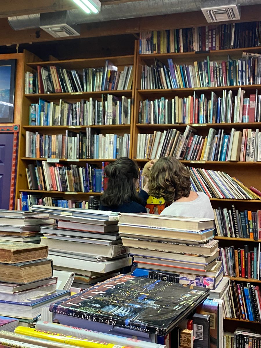 olderbrother21's tweet photo. Jessie Holmes & SN (Somebody/Nobody):
"Just because you're strong doesn't mean you shouldn't ask for help sometimes. Remember that."
#TellMeThreeThings 💕🧇☕️📱👩🏻❤️👨🏼 @juliebux @GetUnderlined #booktwt https://t.co/jESrgRaFLu