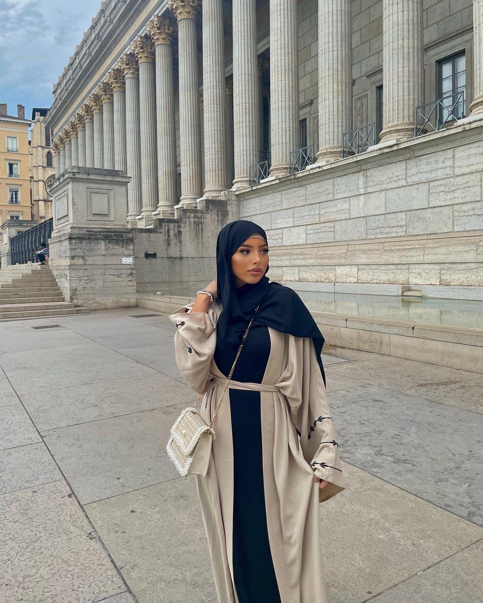 Nesrine🕊 tweet media