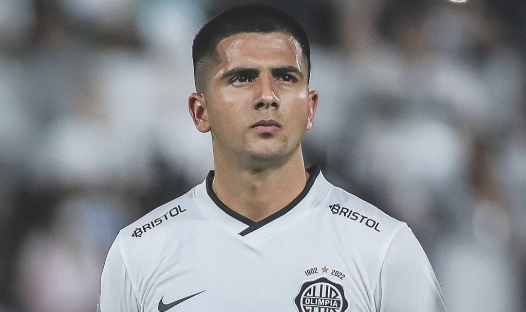 🤔 ¿Quién es el mejor central del fútbol paraguayo?

🔁 RT - Saúl Salcedo
❤ MG - Mateo Gamarra