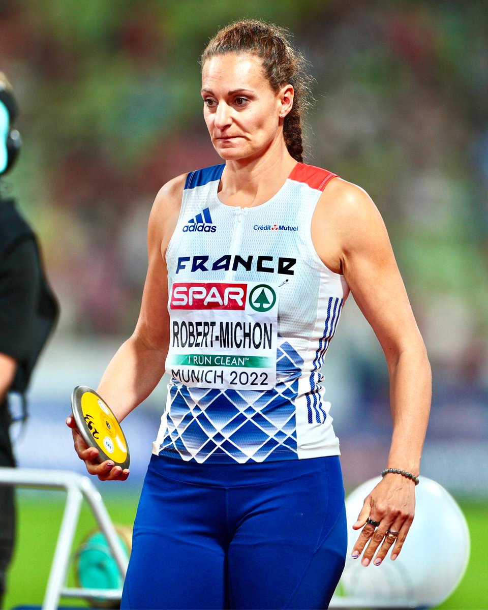 stadion_actu's tweet photo. Pour ses septièmes Championnats d'Europe, vingt ans après sa première participation au rendez-vous continental, déjà à Munich, 🇨🇵 Mélina Robert-Michon se classe huitième de la finale du lancer du disque avec un meilleur jet à 60,60 m ! 🥏👏 #Munich2022

📸 @stadion_actu https://t.co/gwgNGET27o