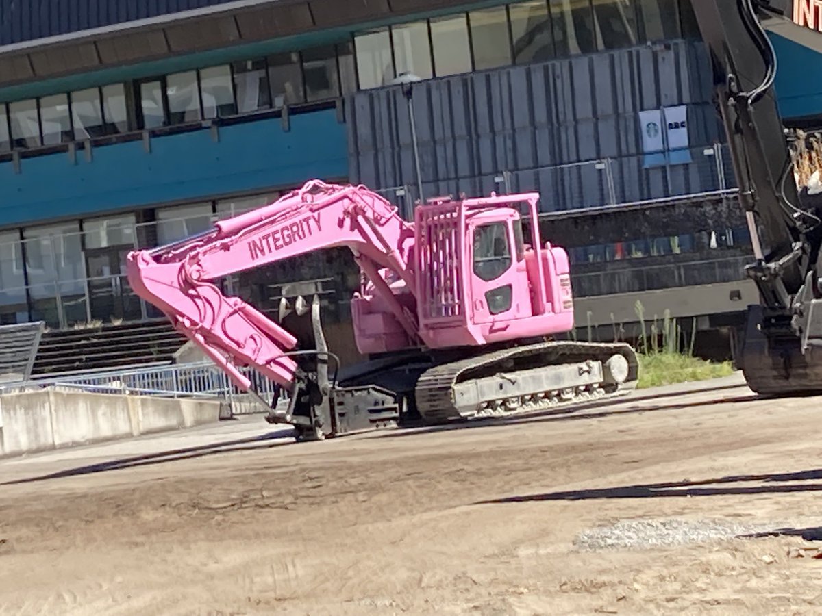 kweisman's tweet photo. There is a children’s picture book here.  #pink https://t.co/P7NxM4tAkA