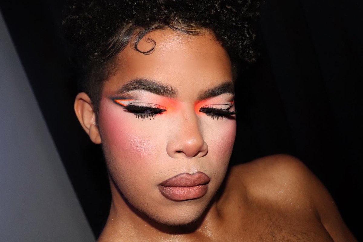RPGT23's tweet image. Who else loves a neon orange moment? #neonmakeup #meninmakeup #orangemakeuplook #smallbeautyinfluencer