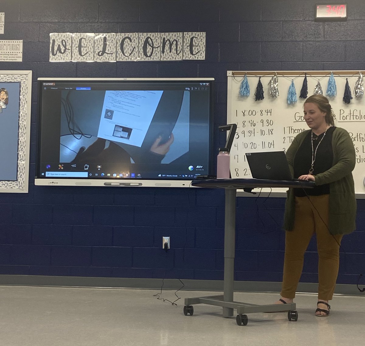 Emily Barnes tweet media