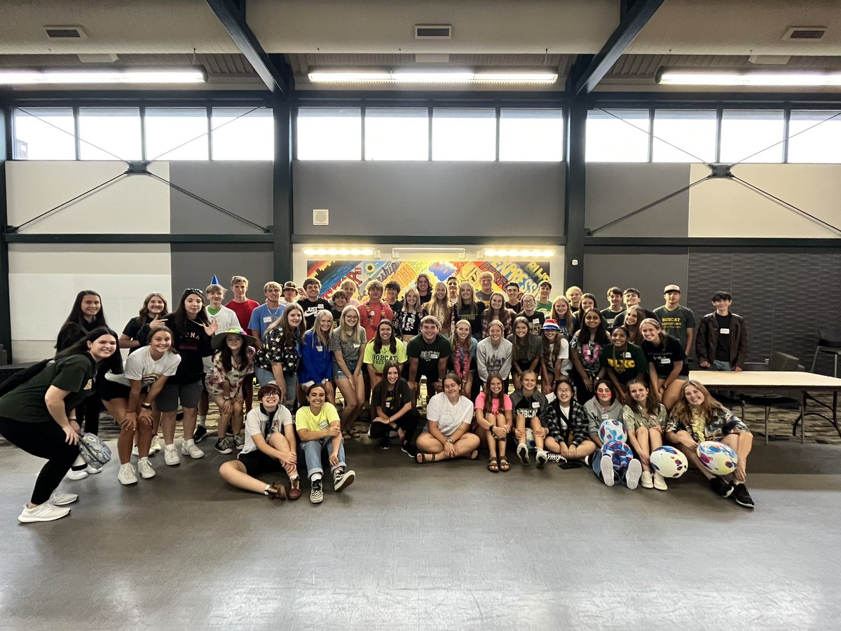 Huge shout out to your BLHS 2022-23 Student Ambassadors. They brought the fun and energy all day for our New Student and Freshman Orientation! Looking forward to welcome all Bobcats back tomorrow.