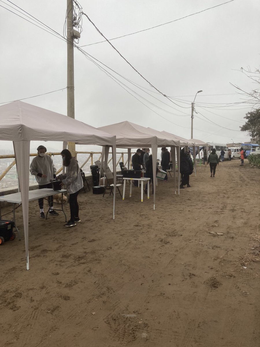 jonharrison's tweet photo. Busy day today working alongside @MEDLIFEmovement to set up a (literally) mobile health clinic in the communities who live in the  steep hills of Lima, Peru. During the day, 130 patients passed through triage, education, medicine, obs/gyn and pharmacy! https://t.co/ZWIb5FiBbR