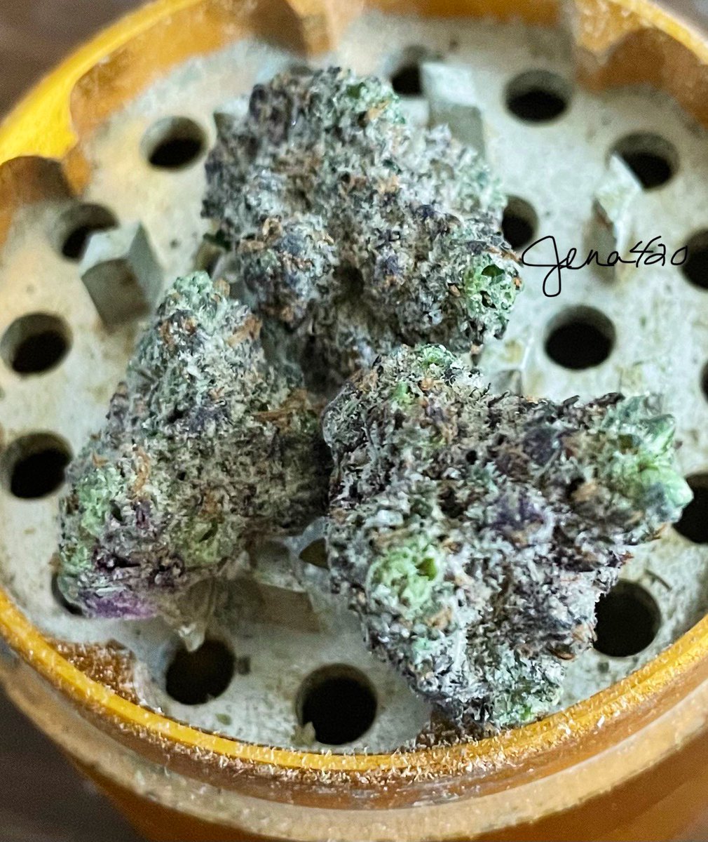 Smoking weed is self care 💚