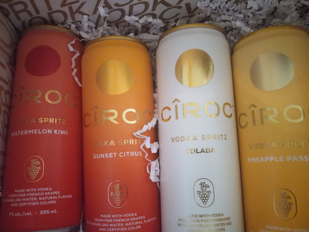 Thank you, <a href="/Ciroc/">CÎROC Official</a> and <a href="/ROMEOHUNTE/">ROMEOHUNTE</a>. 🍻