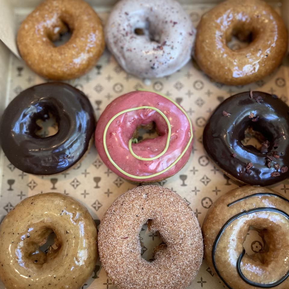 ForbesWomen's tweet photo. Holey Grail Raises $9 Million For Sustainable Taro Donuts https://t.co/GqtfKxnAPS https://t.co/aJht5hz88C