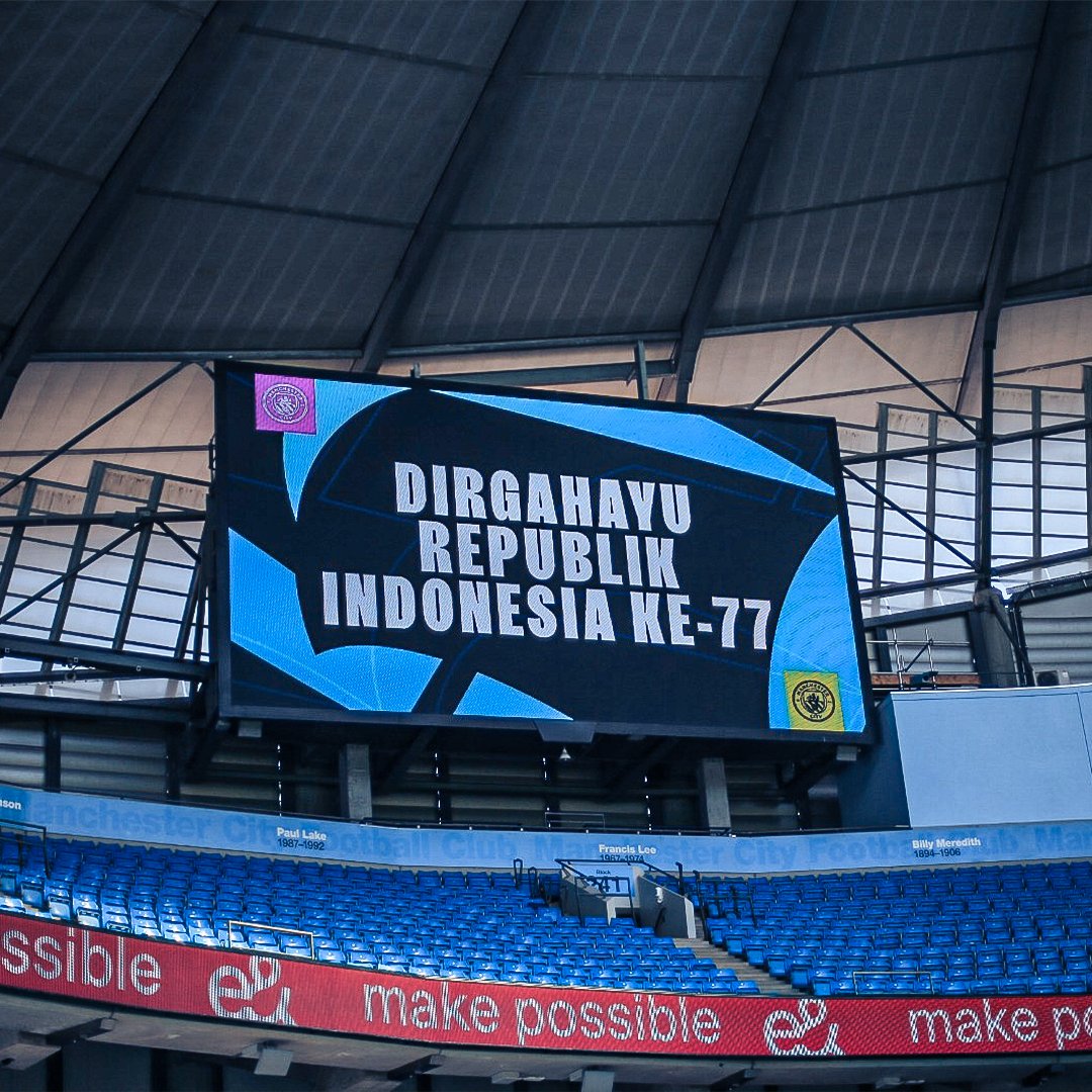 mancityIndo's tweet photo. Stadion Etihad pun turut merayakan dan memberi salam untuk Indonesia 🇮🇩🙏🏼

#ManCityIndo #indonesiaindependenceday #Merdeka #HUTRI77 https://t.co/Ckfq54nfok
