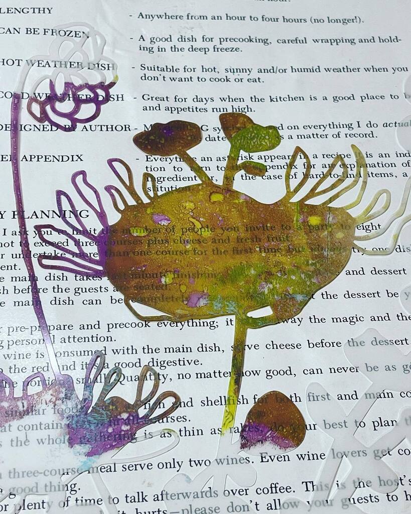 ebodygirle's tweet photo. When you donโt want to use the stencil again because you are liking the colorsโฆ.
This is one of @raemissigman new botanical stencils found over at @stencilgirl_products
#stencilgirl #stencillove #stencilgirlproducts #raemissigmanstencils #printinโฆ https://t.co/wUy9D6Ck3J https://t.co/iMlTFxQK4p