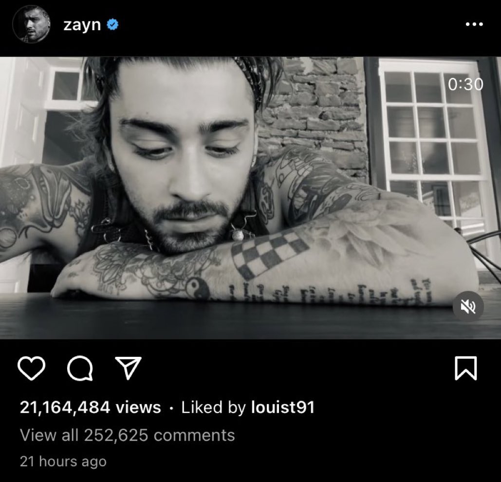 Are1DBackToday's tweet photo. LOUIS LIKED ZAYNS NIGHT CHANGES COVER ON INSTAGRAM

I REPEAT WE HAVE A ZOUIS INTERACTION https://t.co/Rq4U2kPVsC