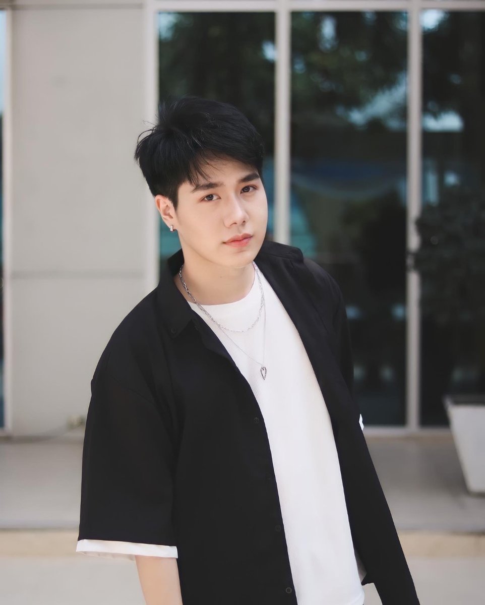 Kako20142's tweet photo. วันพุธสีเขียว
緑の水曜日💚
Happy Wednesday
Don’t look back. 
A bright future is ahead of you✨💚

cr. petchpigz ig
#Petchpigz 
#ลูกหมูของเพชร https://t.co/hN3DTP79g8