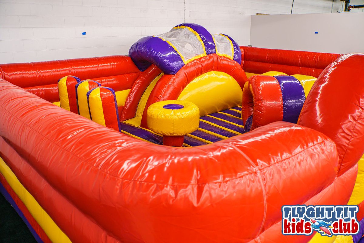 FlyghtFitKC's tweet photo. Take a look at just one of our bounce houses ready for your kids jump around in! 

Our Private Facebook Group, FFKC Frequent Flyers, saw it first! Make sure you join to see sneak peeks first and to possibly receive special offers and invites to private events.

#TakeFlyghtFFKC https://t.co/72u4LvRVHG