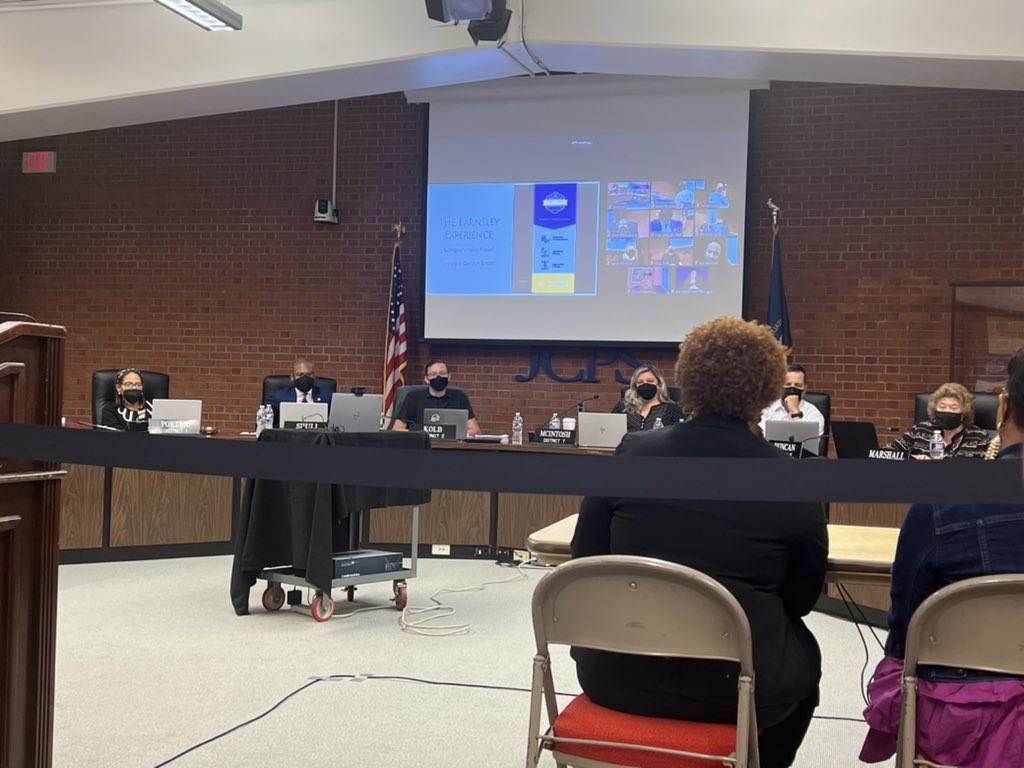 Farnsley Middle School Explore Pathways tweet media