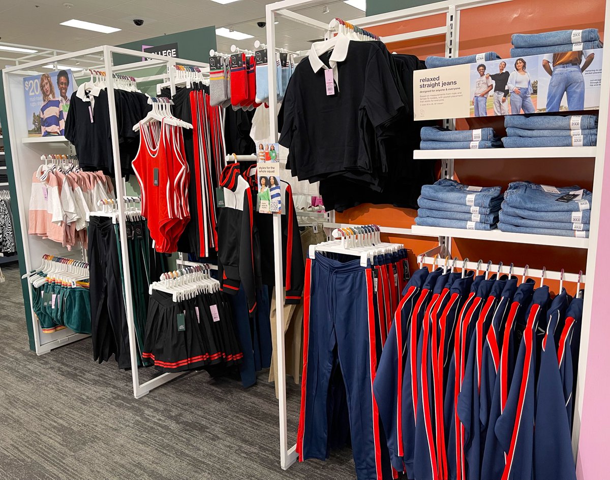 Let’s hear it for Hometown Heroes!! loving this family gateway launch, perfect for our BTC guest! 🏈🎯 #D143HasStyle #Target