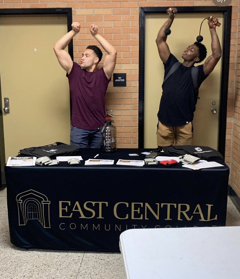 eccc_wellness's tweet photo. Come meet Kaleb and Davion @ Clubs Unite until 7pm!!!! https://t.co/X9JqH0nDx8