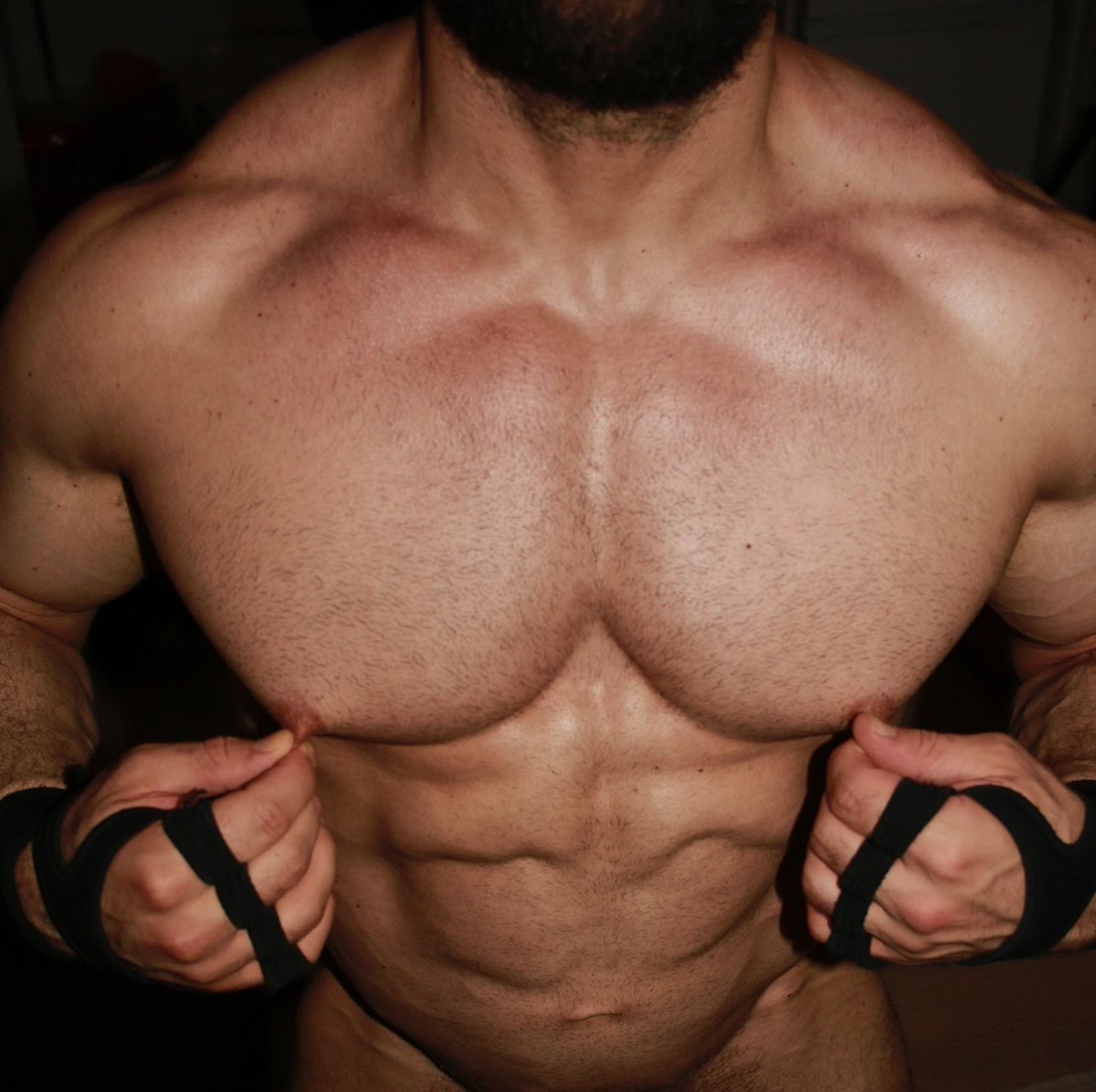 NathanKolt's tweet photo. Horny yet? 🍆 

#gaymuscle #musclemen #nippleplay https://t.co/TrHD3nPmUK
