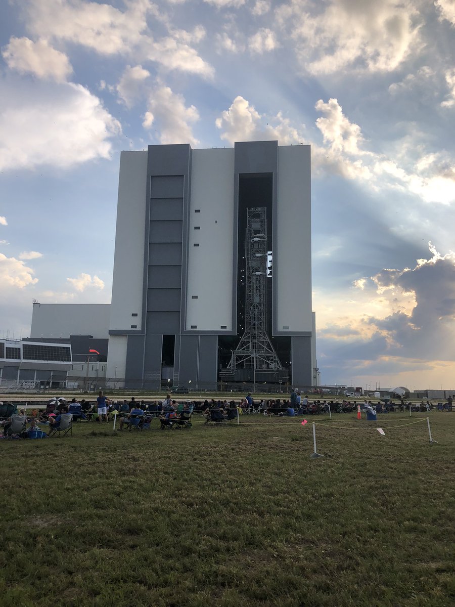 At the VAB waiting! #Artemis