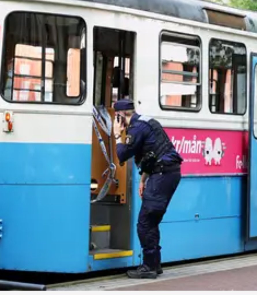 Om du blev mer upprörd över den blommiga vagnen i Stockholm än den blodiga vagnen i Göteborg så är du en del av problemet.