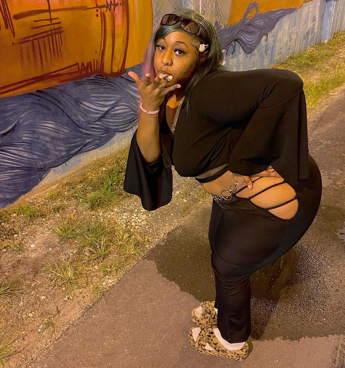 Kashnaeee's tweet photo. #Vampbae ๐ง๐ฝโโ๏ธ https://t.co/iNTvGBjUvf