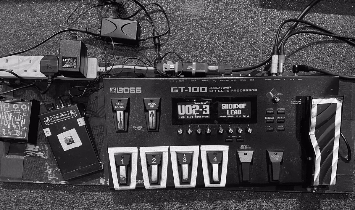 Will Sergeant Official Pa Twitter This Is All I Use For Live Guitar Sound Nowadays It S Very Reliable And The Combination Of This Quite Old Bossinfoglobal Gt100 With The Blackstaramps St James