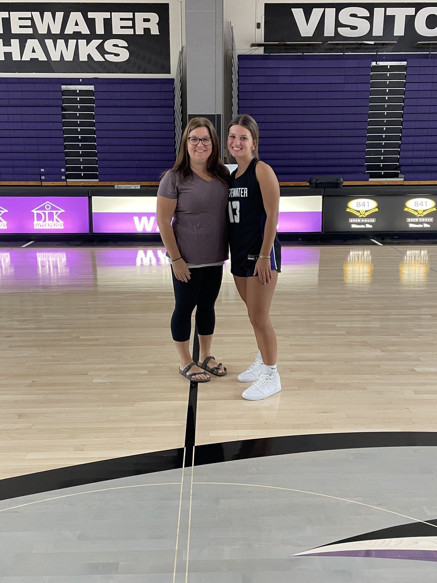 LivPeterson13's tweet photo. After an awesome visit with @coachcarollo and @coachhammer_uww . I am extremely grateful to have received an offer to play for @UWWWomensHoops !! Thank you so much for everything today! 💜 https://t.co/pcN9lrsobi