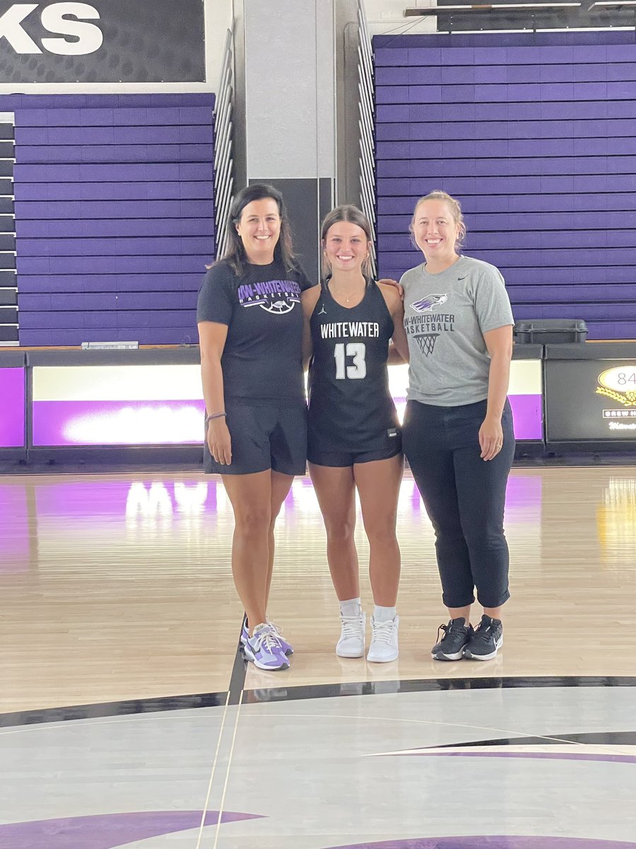 LivPeterson13's tweet photo. After an awesome visit with @coachcarollo and @coachhammer_uww . I am extremely grateful to have received an offer to play for @UWWWomensHoops !! Thank you so much for everything today! 💜 https://t.co/pcN9lrsobi