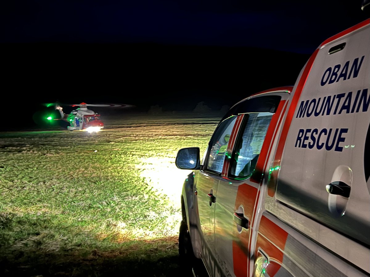 ObanMRT's tweet photo. Team just back in from a Callout in the Bridge of Orchy area. 3 persons lost in mist around the summit of Beinn Achallader. @HMCoastguard @Bristow_Group #Rescue151 located missing persons as cloud lifted and returned them back to the farm. All well just very cold and wet. https://t.co/6P0kHZXlhM