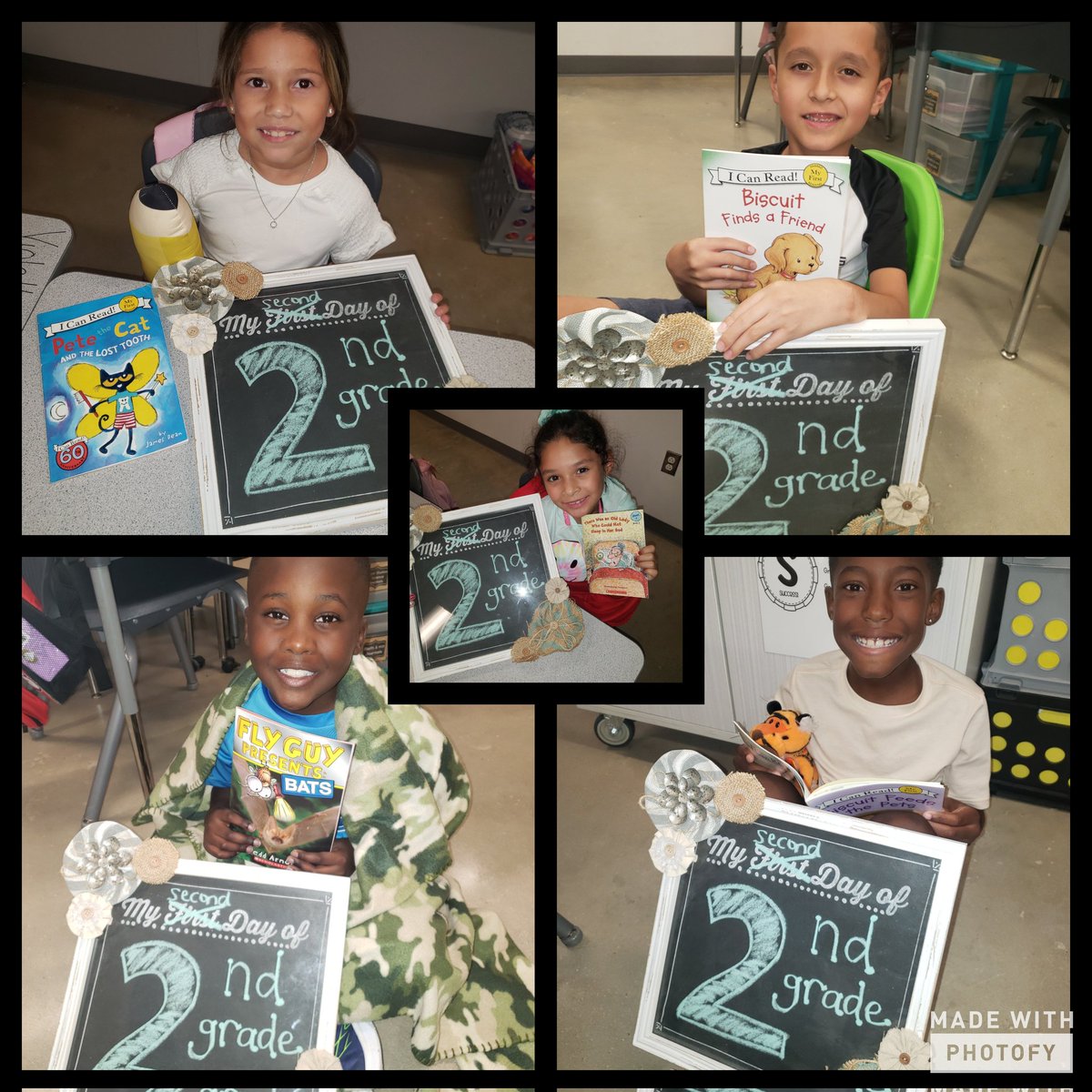 mrs_pompaclass's tweet photo. Second day of 2nd grade is my FAVORITE day especially when we are able to get cozy with a good book AND a comfy accessory too!!!
#Pompa2ndgrade #TraditionTitans https://t.co/VJRXoTjOz3