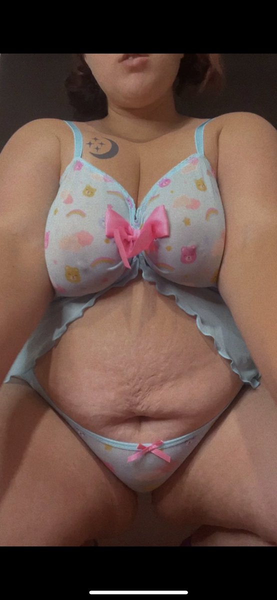 moonchild9723's tweet photo. Come buy #bbw #belly #milf #mombod #curvy #bbwgodess https://t.co/9LDhKps7F8