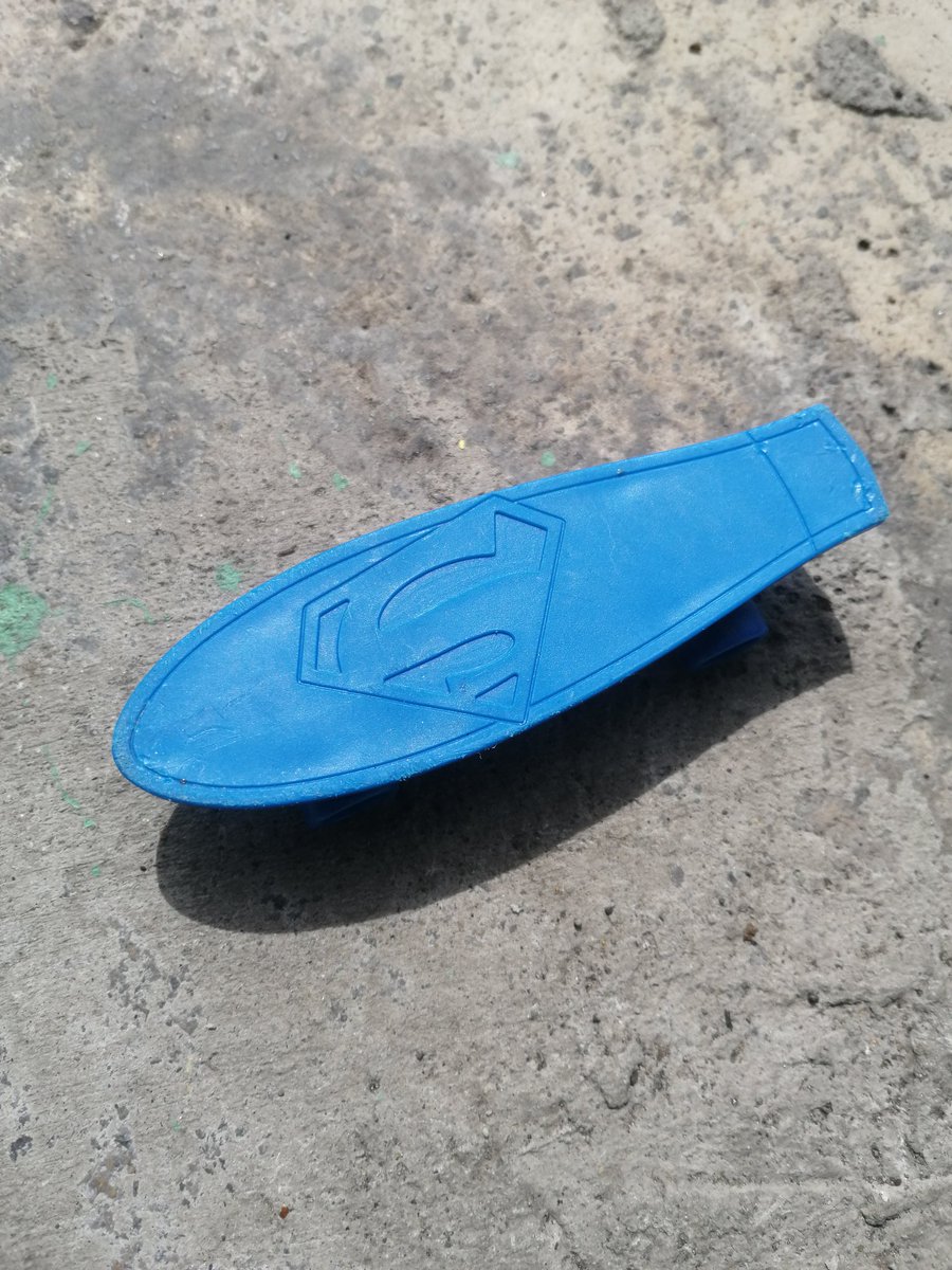 4twentyN's tweet photo. Skatebard. #Superman #tusi https://t.co/XuyNnB16Cz