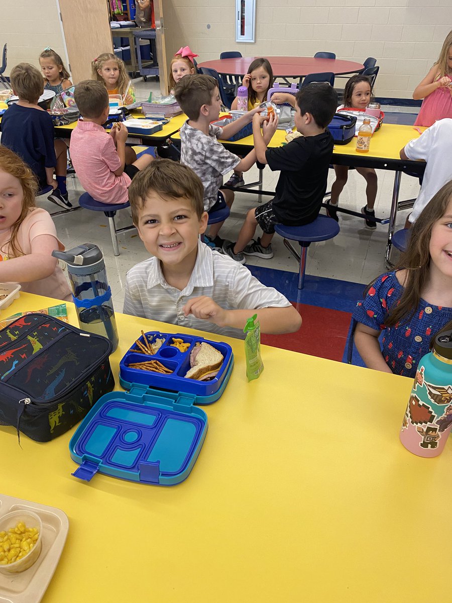 LMESChapin's tweet photo. #D5FirstDay was so much fun!!!! https://t.co/UpjGSgP1G9