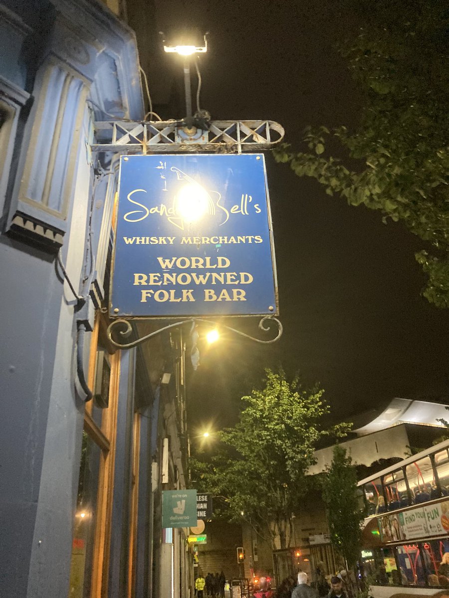 Iain_MacGregor1's tweet photo. Great evening. Successful talk and signing โฆ@edbookfestโฉ then off to folk bar #SandyBells with friends. https://t.co/mlTXDJeJ5b