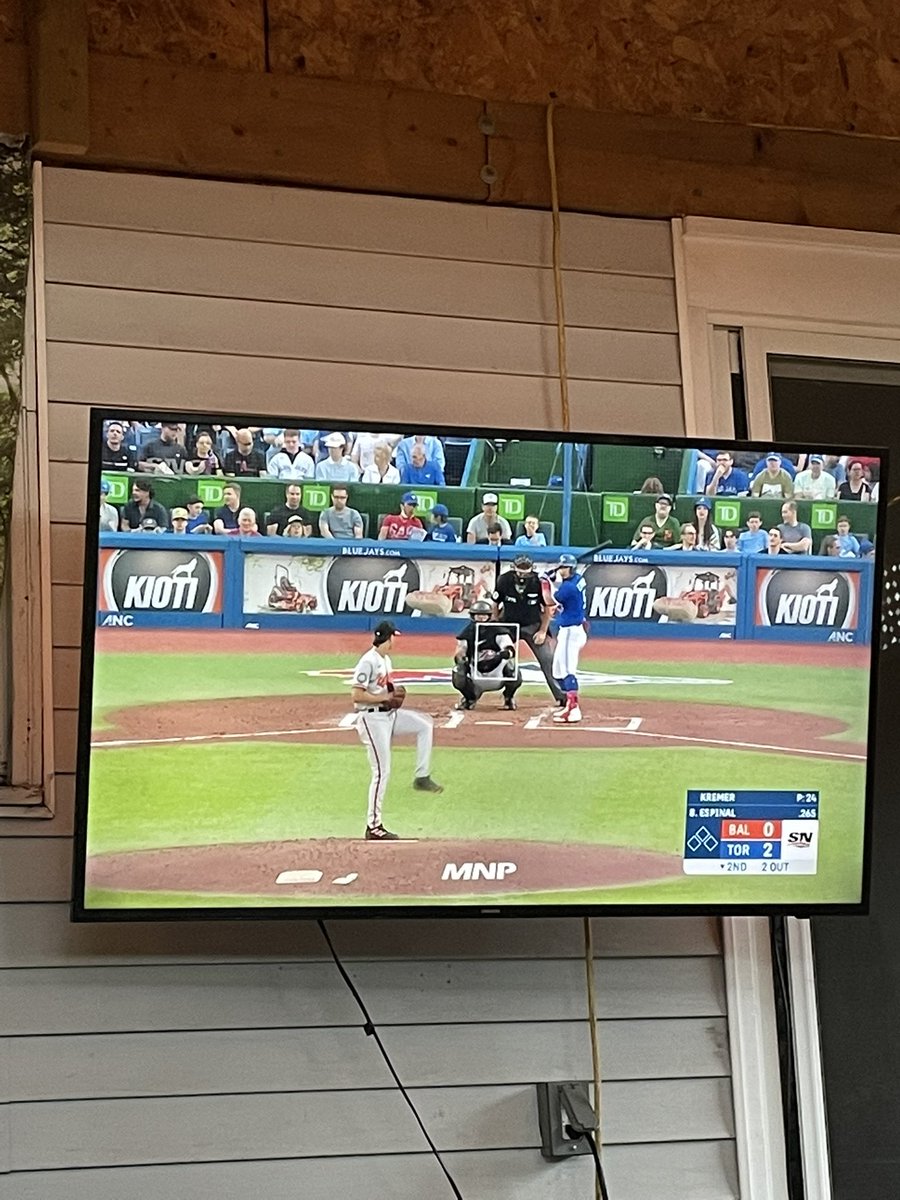 Spending my night relaxing outside watching the game and replying to all my IG messages! #ugc #UGCcreator #UGCcontent #ugccommunity