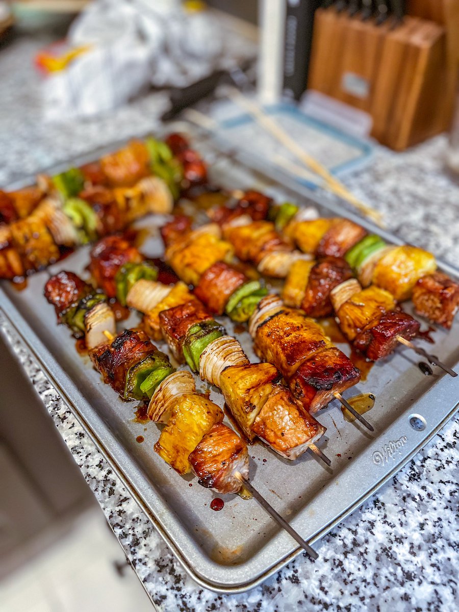 amy_mardis's tweet photo. You just can’t go wrong with pork &amp; pineapple kabobs.  #grillineveryday #yessir @cnsrvtvhntress @twobigboysblog @twobigboysblog @StewsSauce https://t.co/JKrQa7ni0S