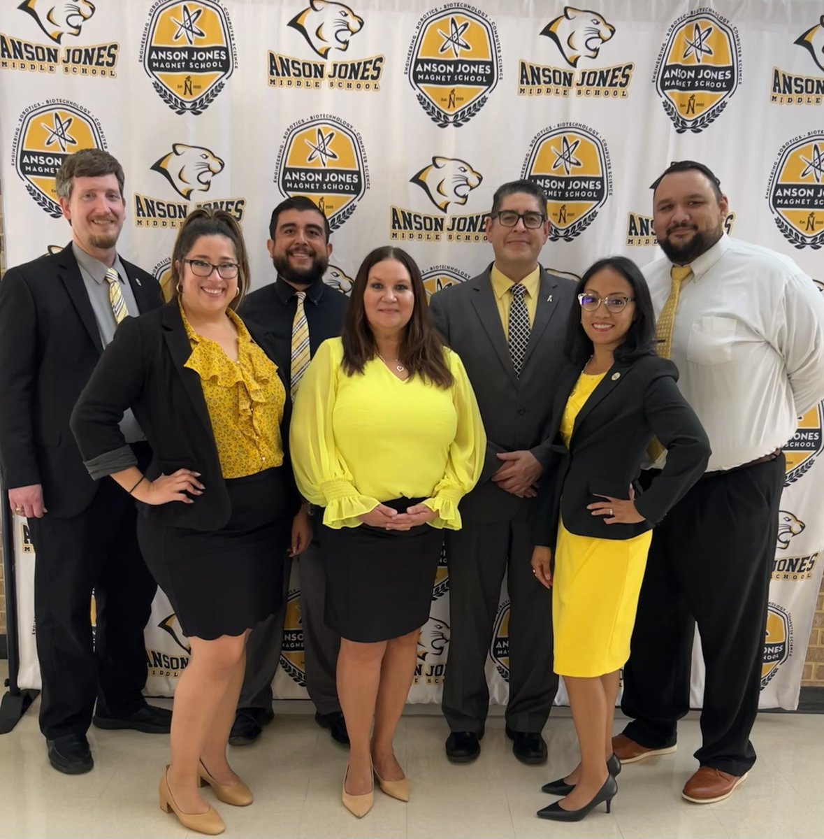 Loiselle R. Tejada tweet media