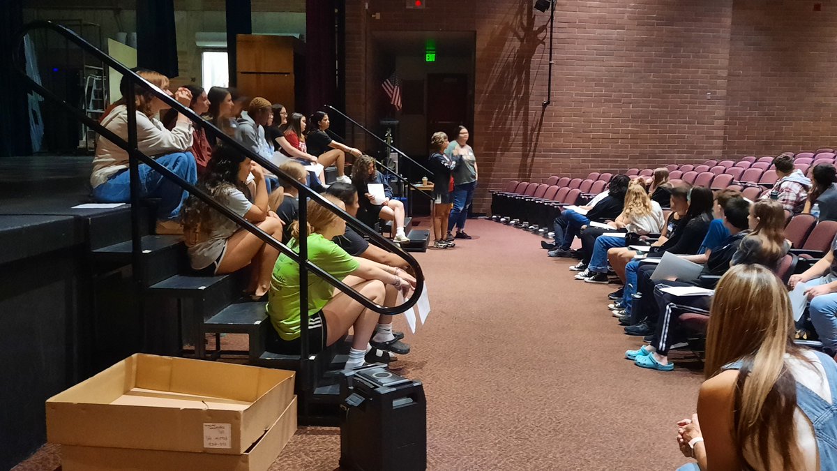 Erin Thompson tweet media