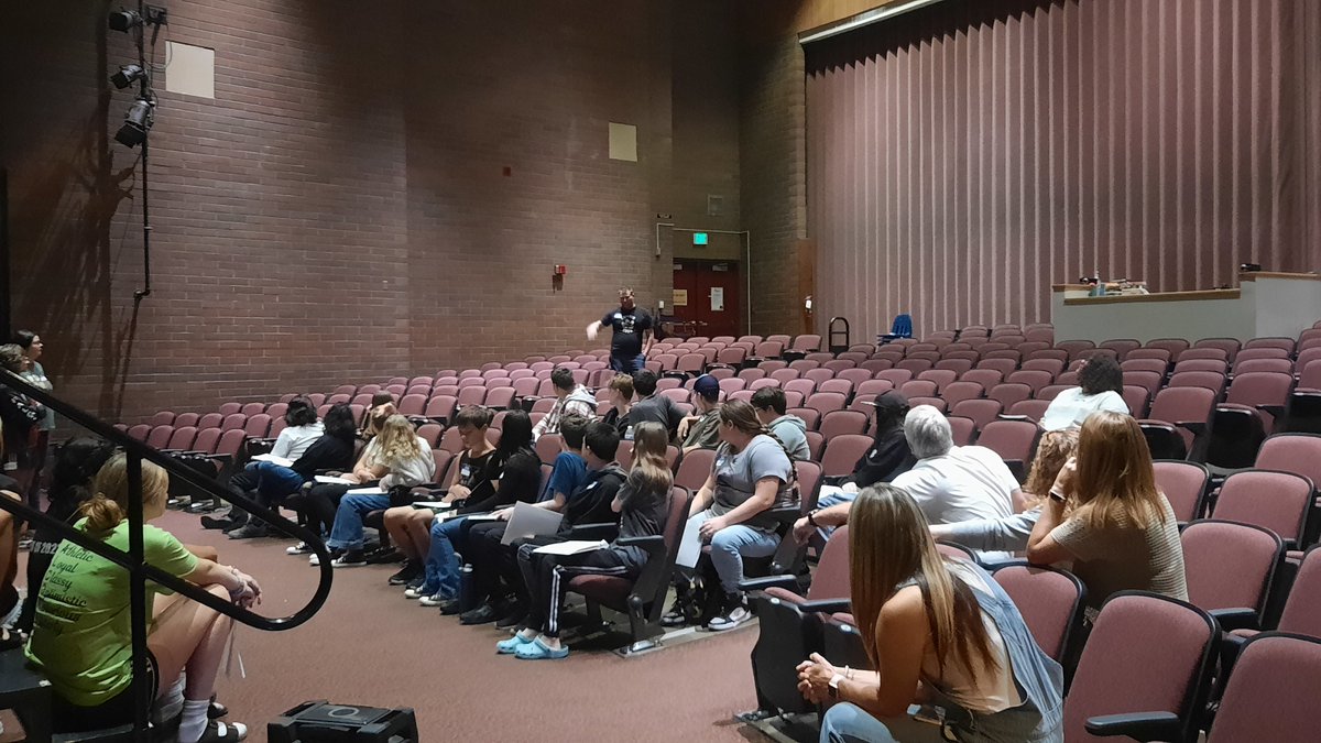 Erin Thompson tweet media