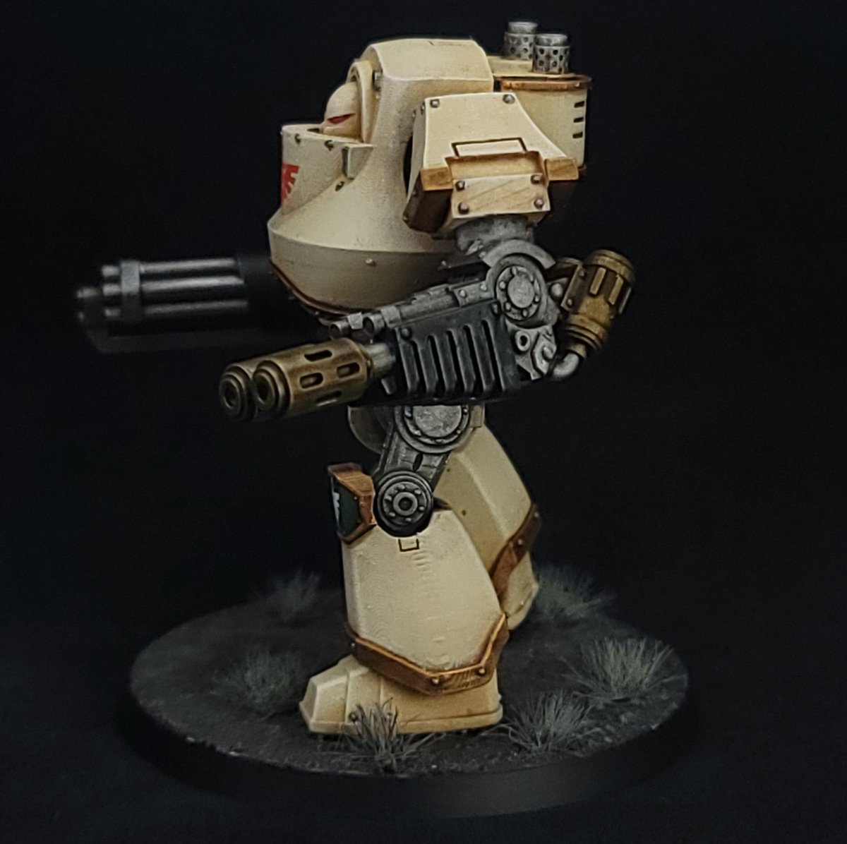 EthanHandwork's tweet photo. This particular buddy of mine wanted to start a Knight army and bought a spare one I had off of me, just in time for me to make rent (which I wouldn't have if he had not) also asked if I could print and paint one of these for him
#3Dprinting #warhammer40k #contemptor #warmongers https://t.co/t1GyQsmfXB