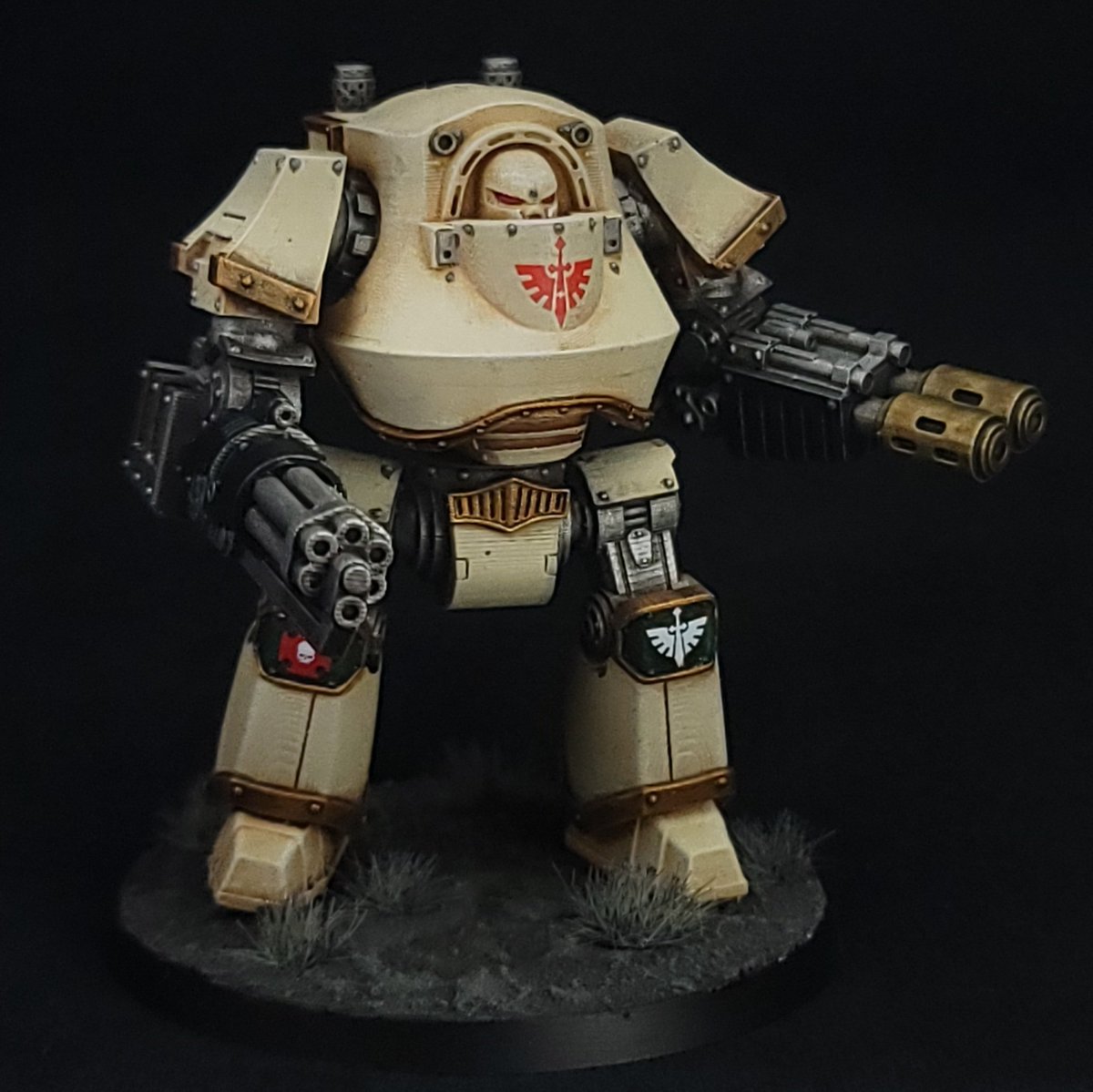 EthanHandwork's tweet photo. This particular buddy of mine wanted to start a Knight army and bought a spare one I had off of me, just in time for me to make rent (which I wouldn't have if he had not) also asked if I could print and paint one of these for him
#3Dprinting #warhammer40k #contemptor #warmongers https://t.co/t1GyQsmfXB