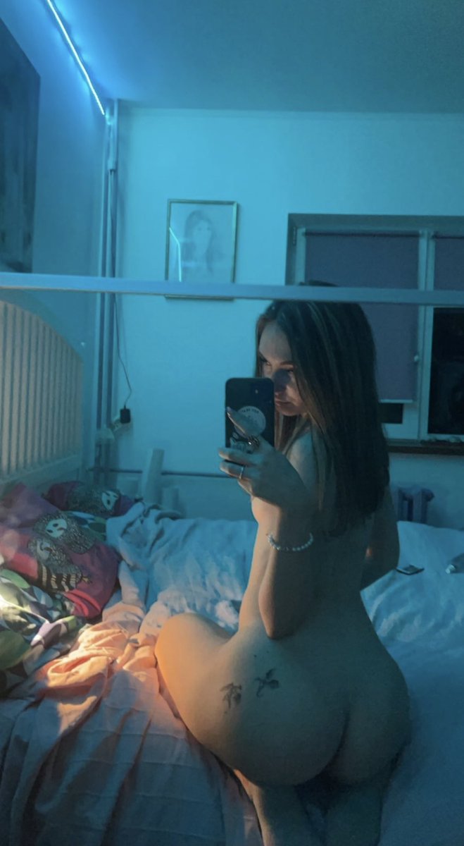 DaiseNswf's tweet photo. Goodnight everyone. #teen #hot #sellingcontent #ass #tits #nswf https://t.co/nDa5vUd5T9