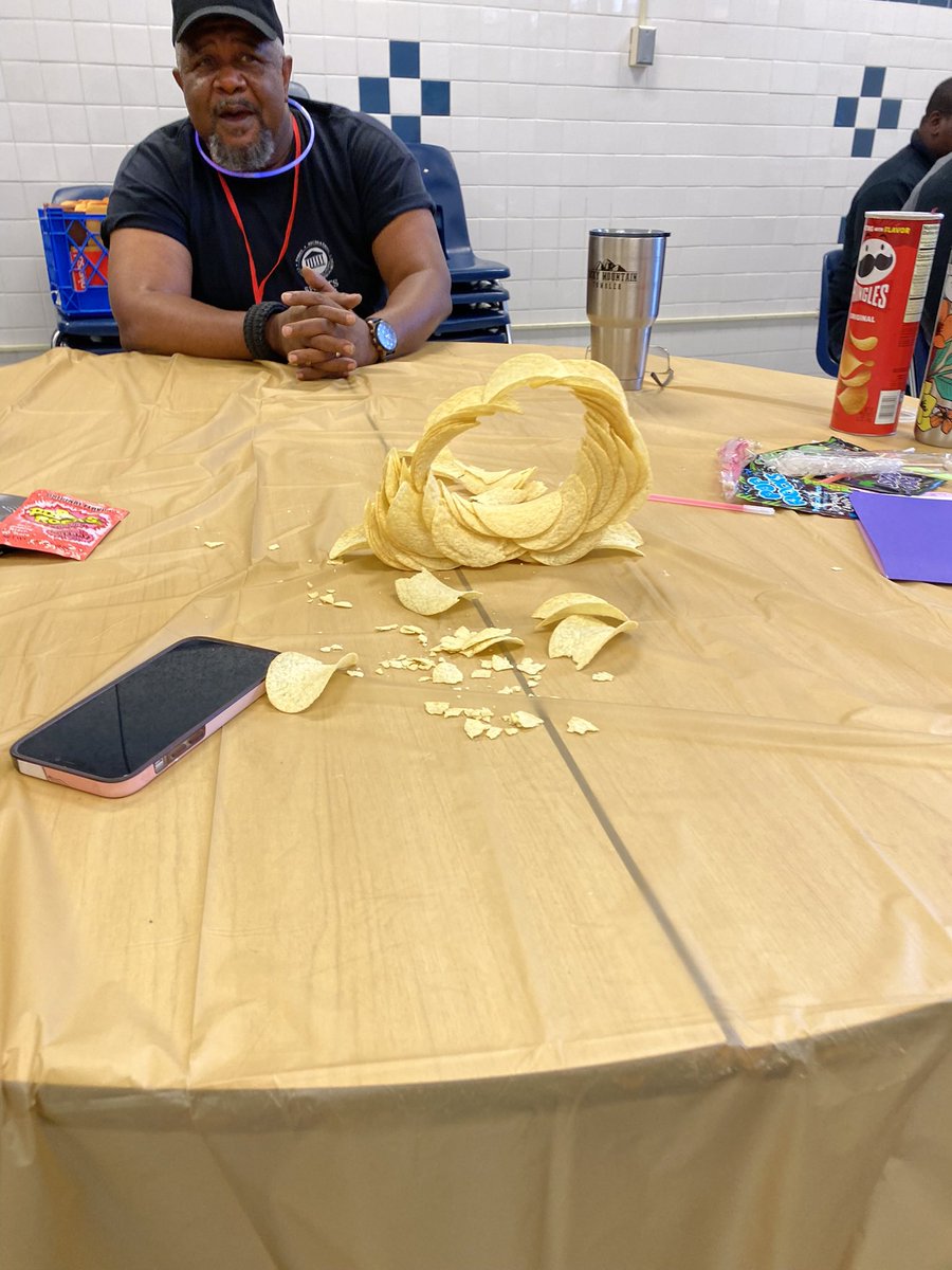 QuanderRoad's tweet image. Quander is so excited to kick of our “Ready to Rock” school year! Welcome back Cobra staff! @fcpsnews @FCPSR3 #pringlechallenge