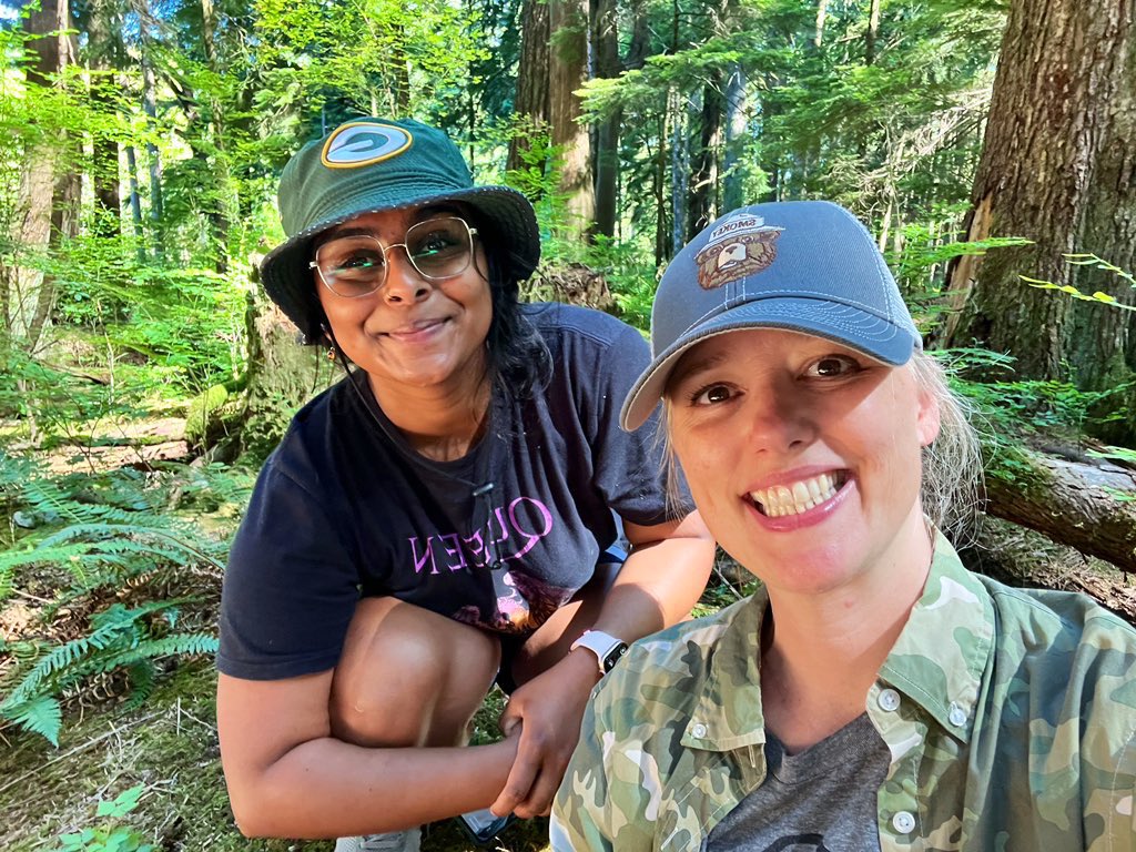 1 pic. Happiness is finishing the final veg survey after battling the sun and mosquitoes. Fourteen more forest bathing sessions + environmental measurements to go, and I’m done with my fieldwork.😅 #phdlife https://t.co/xJe5QxRplj