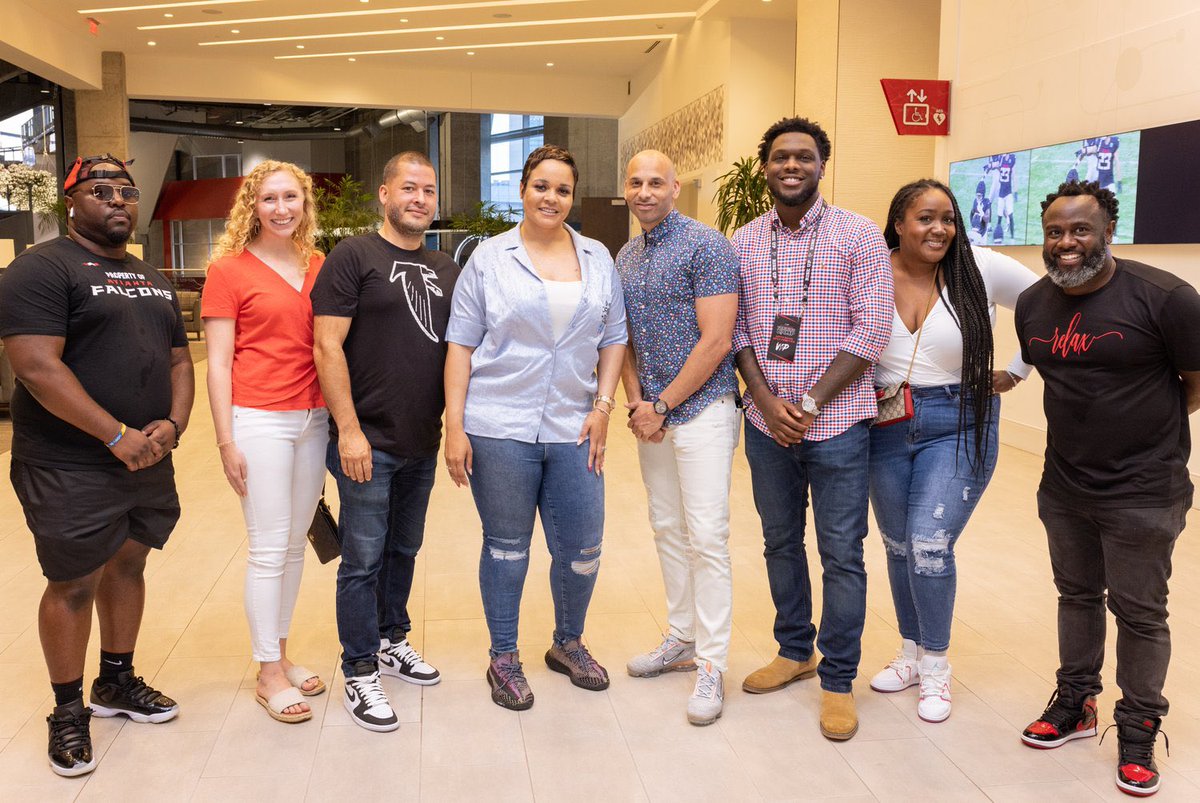 Thank you <a href="/MrsJaronfelder/">Jaron Felder</a> <a href="/SoutheastStates/">Southeast States</a> for a great team event! The ability to rub shoulders with the best market and all channels made for a great time! Looking forward to the next event 👀🤷🏿‍♂️ lol #SoutheasteLITe