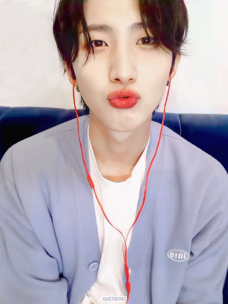 HourlyHuing's tweet photo. #HUI #PENTAGON  | #후이 #펜타곤 https://t.co/Jlgi5jd1cs