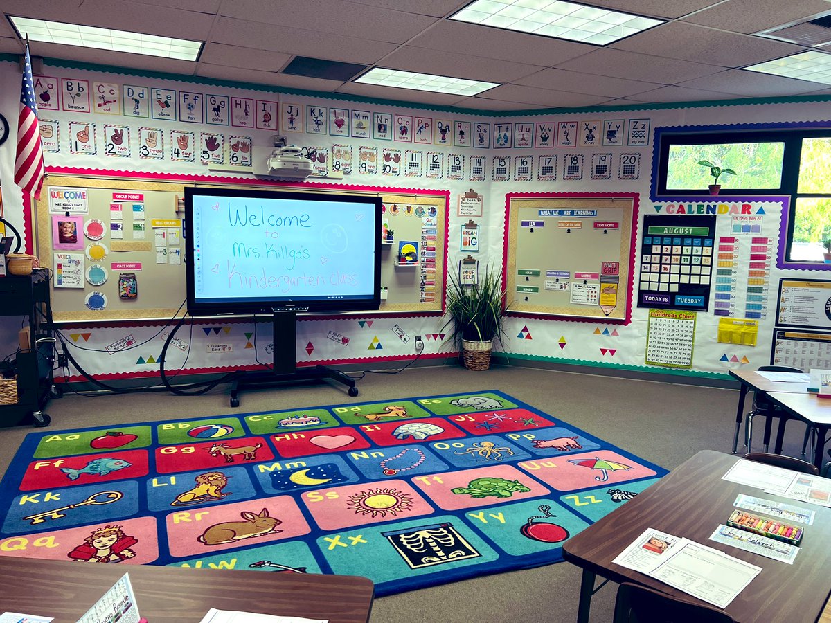 Meet and greet this morning!! Such an amazing turnout. Can’t wait for the 1st day of school tomorrow with my little kindergarteners. #loudonleopards